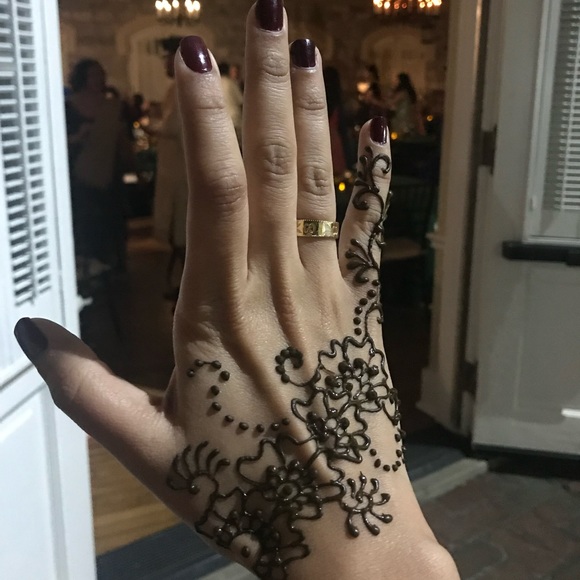 18K Gucci Gold Mystic Enamel Icon Blooms Ring - Picture 7 of 8